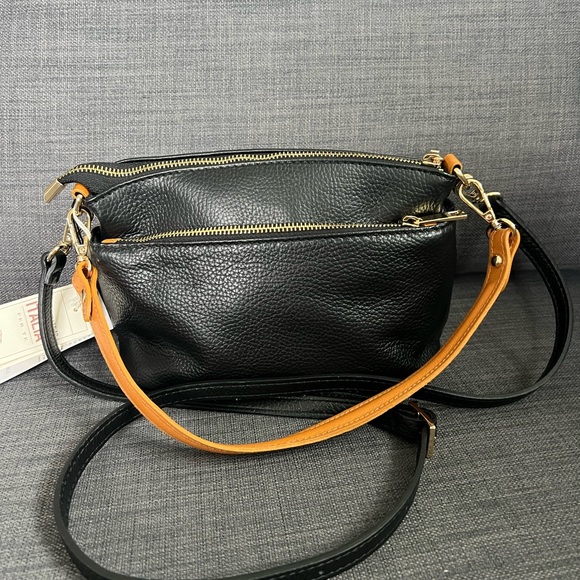 Divina Firenze Bags Nwt Divina Firenze Crossbody Shoulder Bag
